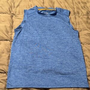 Men’s Medium Athletic Top